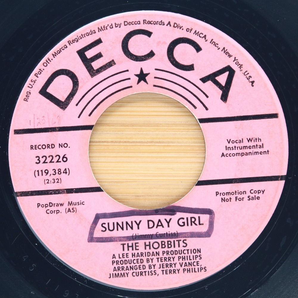 THE HOBBITS - SUNNY DAY GIRL / DAFFODIL DAYS - ROCK 45 PROMO DECCA